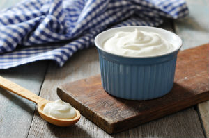Yogurt is a food that can contain probiotics